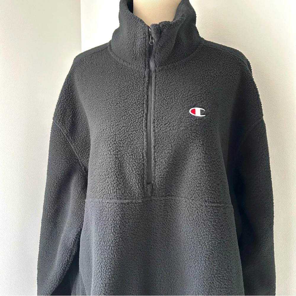 🌸BRAND NEW Champion Pullover. Fuzzy & Cozy. Black/White w/ Pockets Size: XL - Picture 2 of 14
